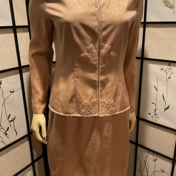 ADRIANNA Papell 100% Silk Two Pc Dress with Beaded Trim - Picture 4 of 11